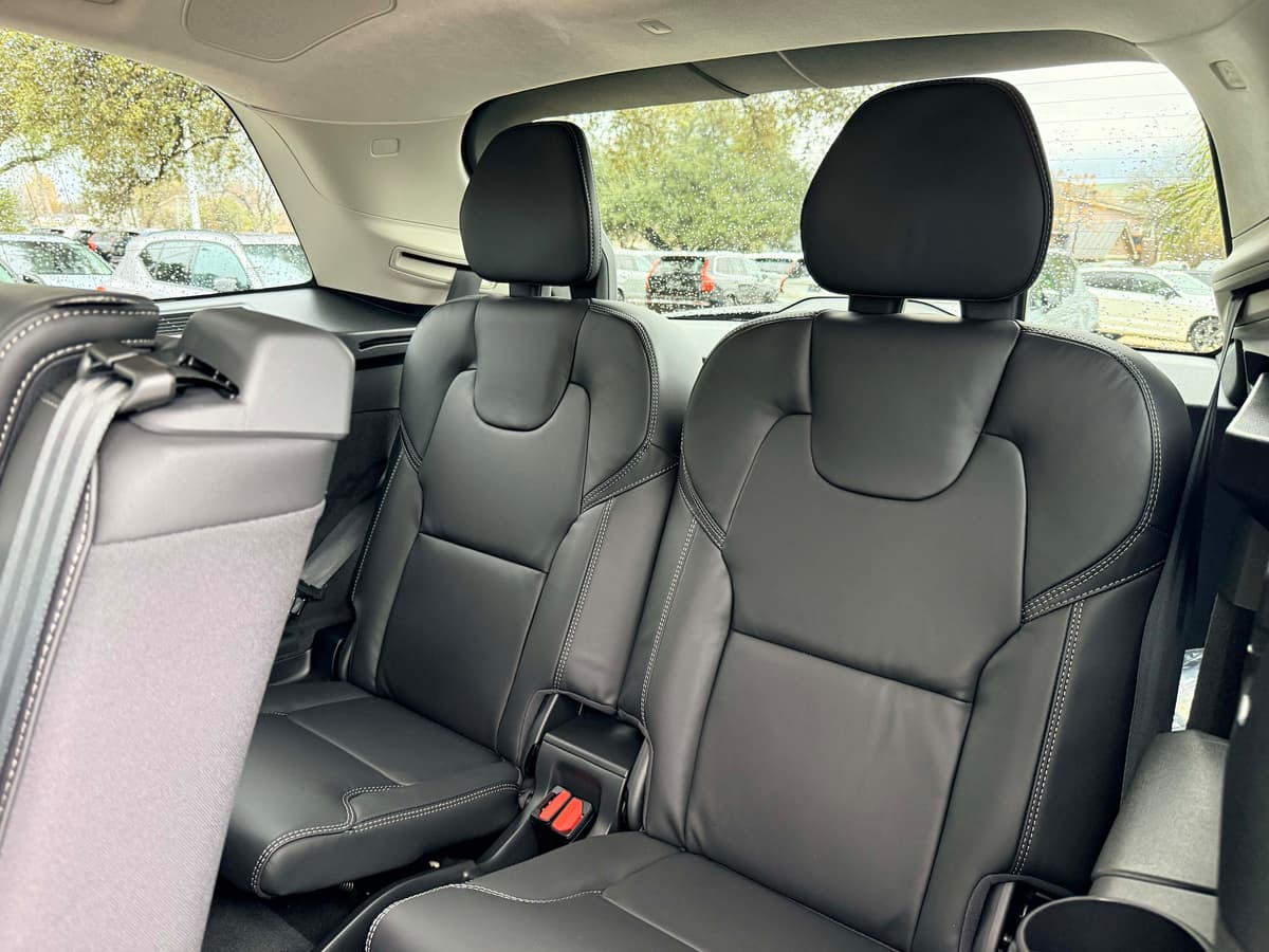 2026 Volvo XC90 - Image 17