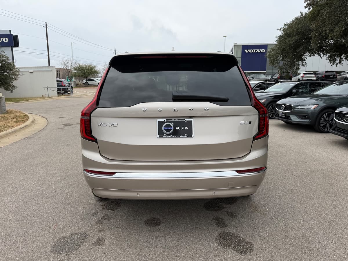 2026 Volvo XC90 - Image 5