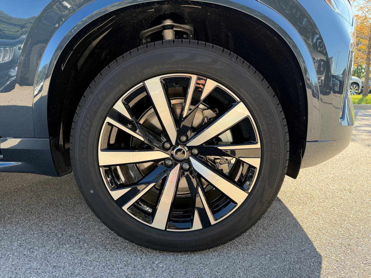 2026 Volvo XC90 - Image 7