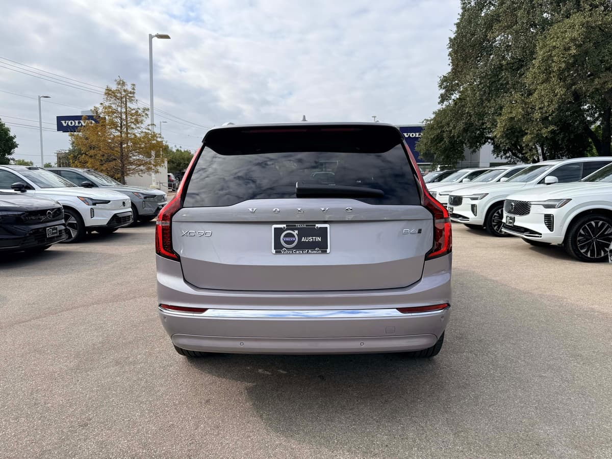 2026 Volvo XC90 - Image 5