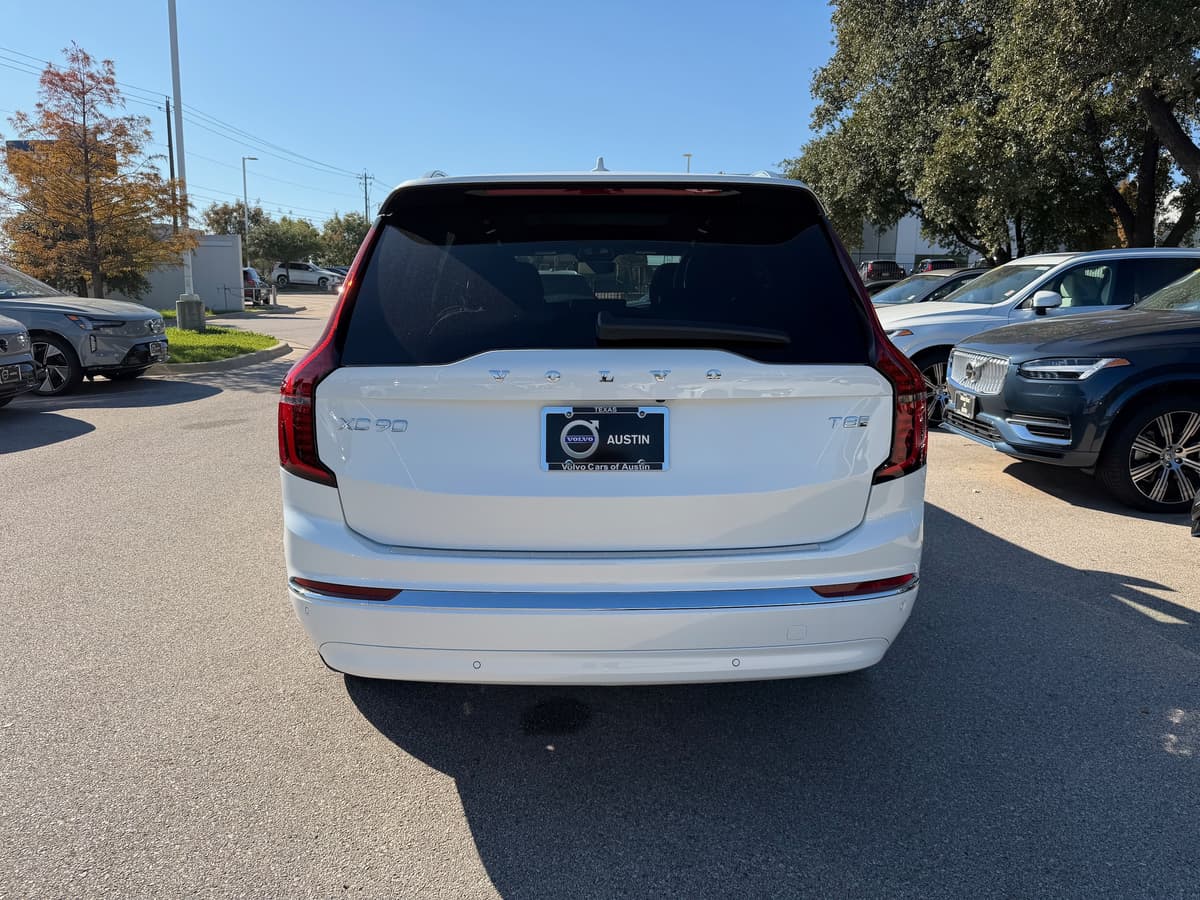 2026 Volvo XC90 plug-in hybrid - Image 5