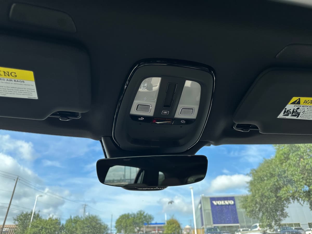 2026 Volvo XC90 - Image 15