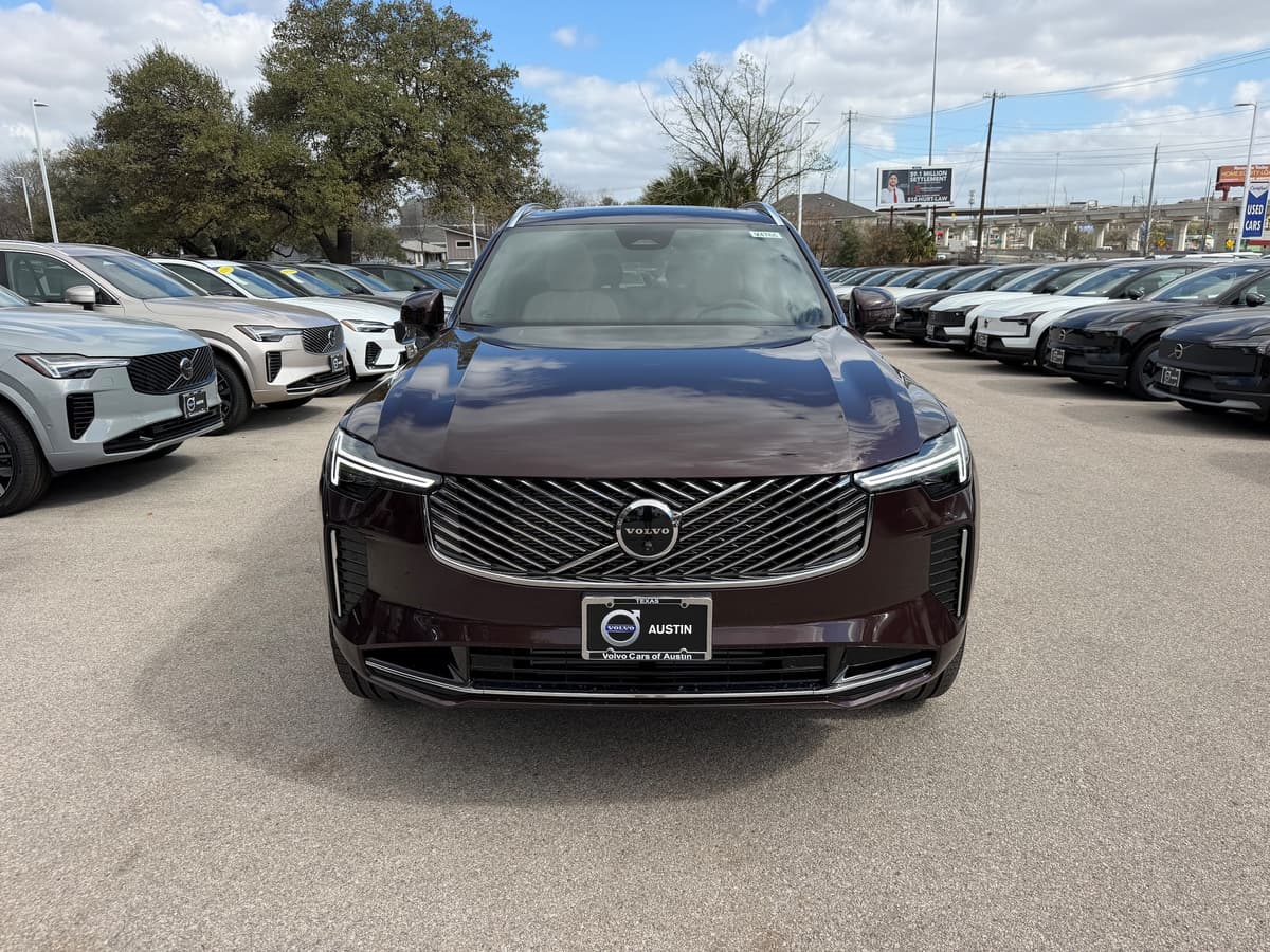 2026 Volvo XC90 plug-in hybrid - Image 6