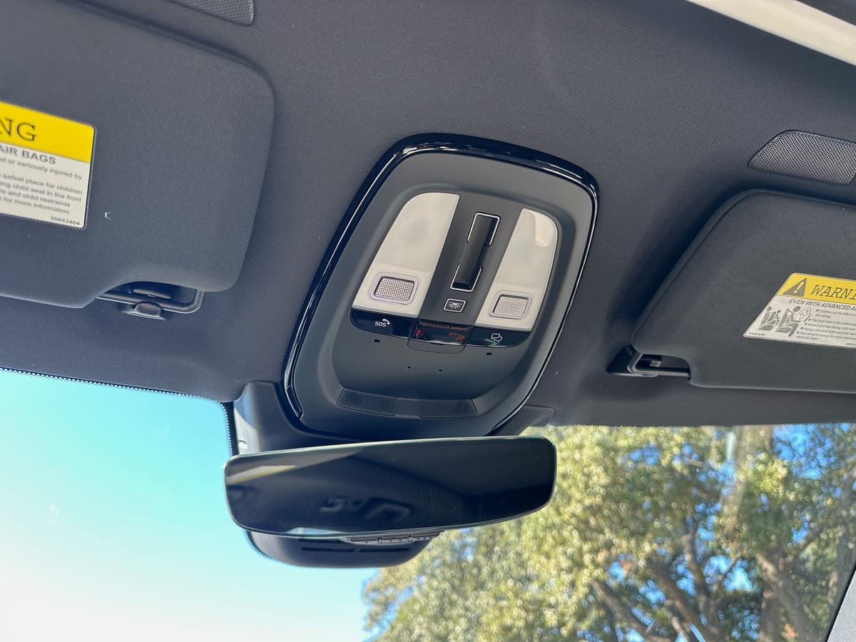 2026 Volvo XC90 - Image 17