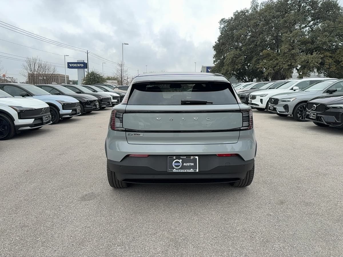 2026 Volvo EX30 - Image 5