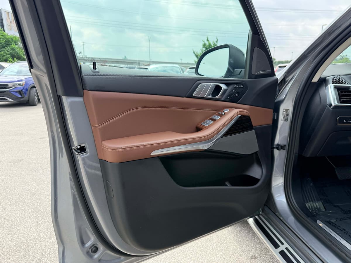 2026 BMW X7 - Image 9