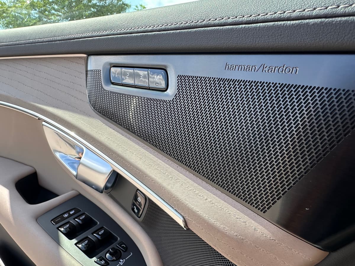 2026 Volvo XC90 - Image 19