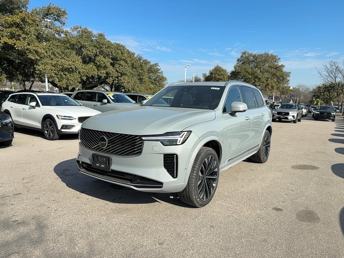 2026 Volvo XC90 - Image 2