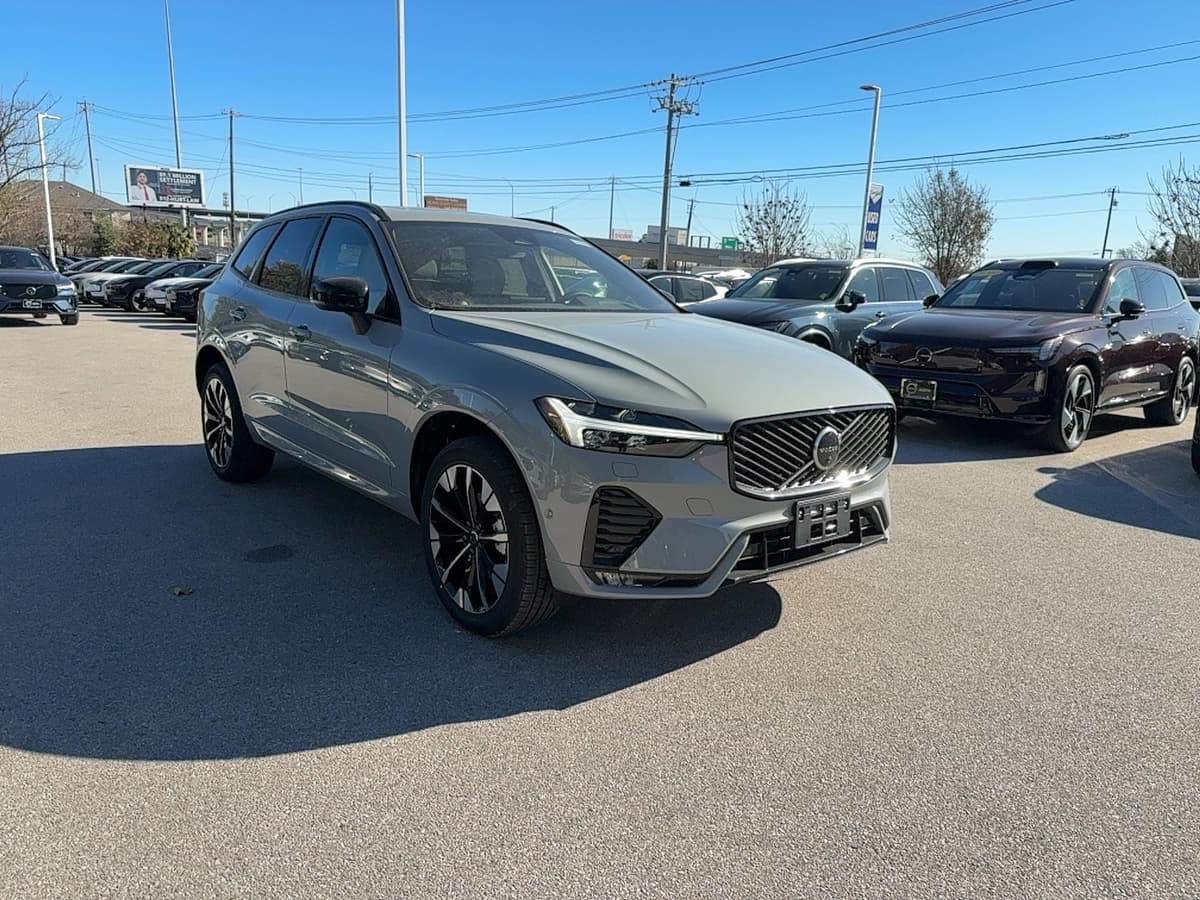 2026 Volvo XC60 - Image 6