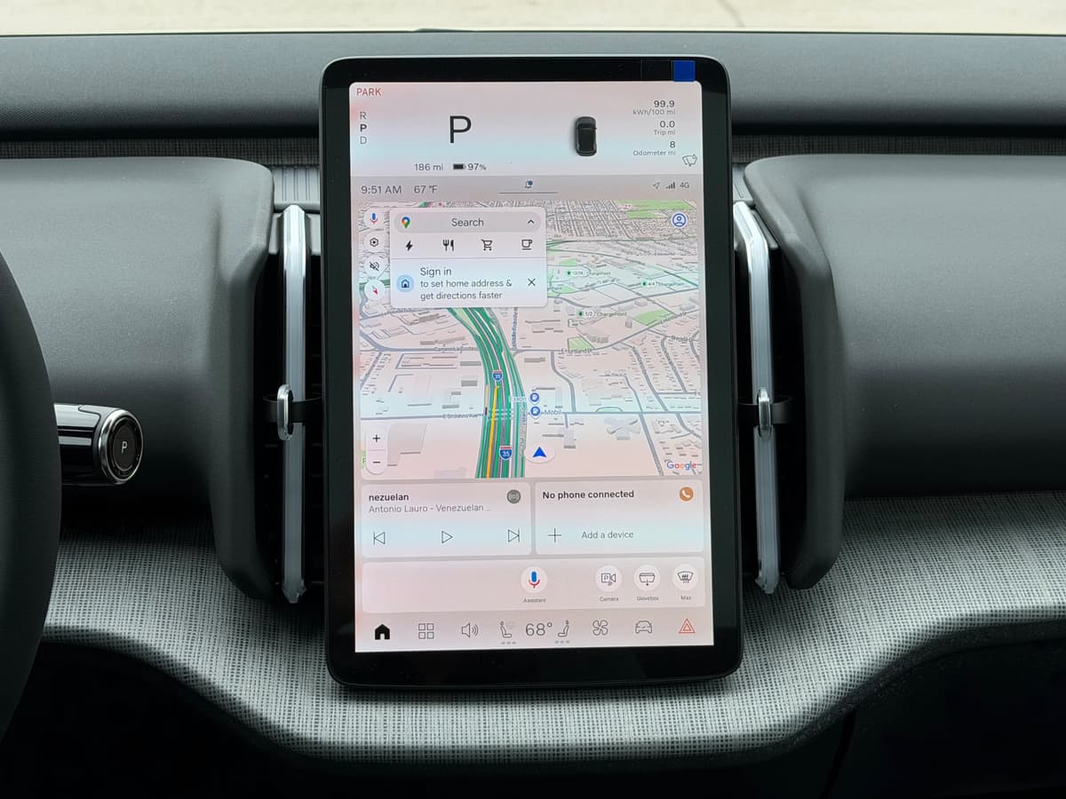 2026 Volvo EX30 Cross Country - Image 12