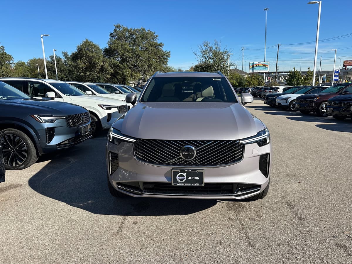 2026 Volvo XC90 - Image 6