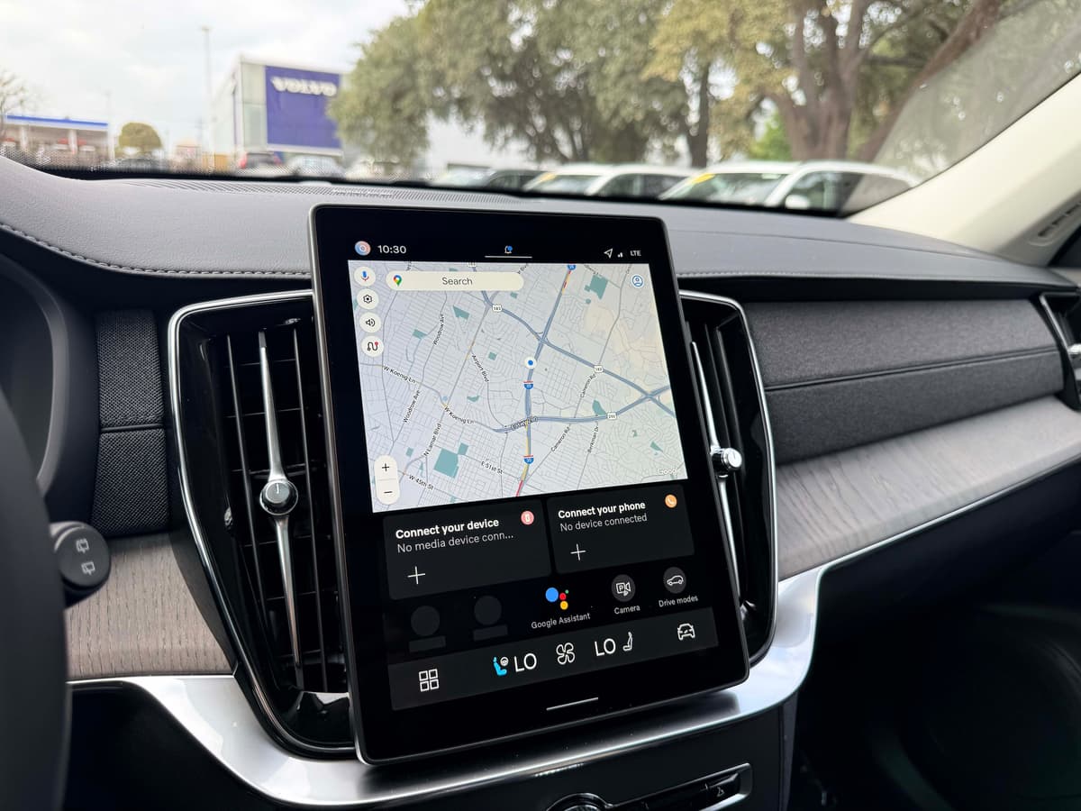 2026 Volvo XC90 - Image 23