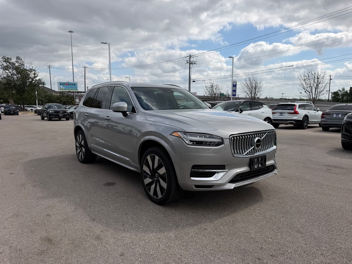 2024 Volvo XC90 plug-in hybrid - Image 7