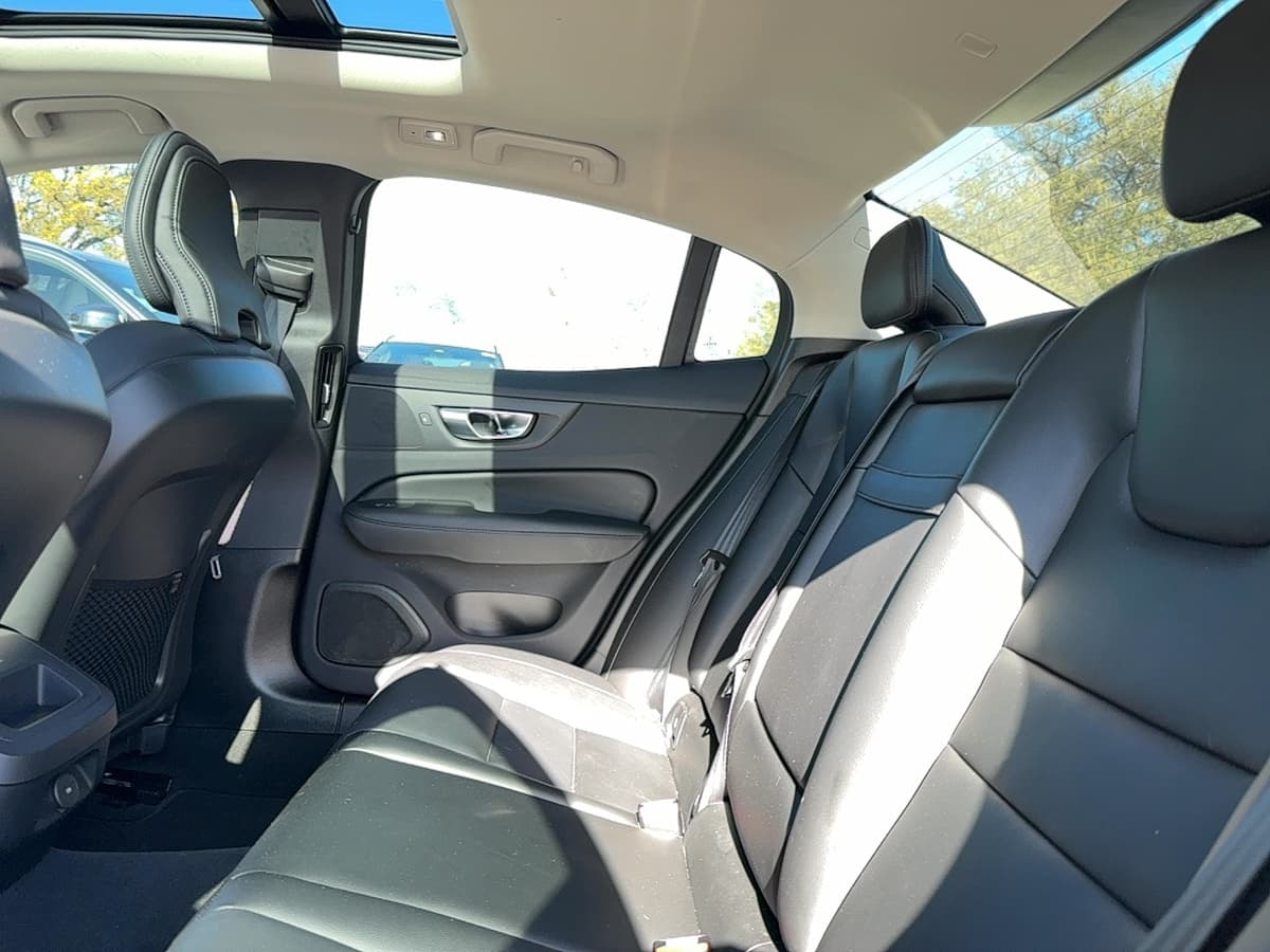 2024 Volvo S60 - Image 15