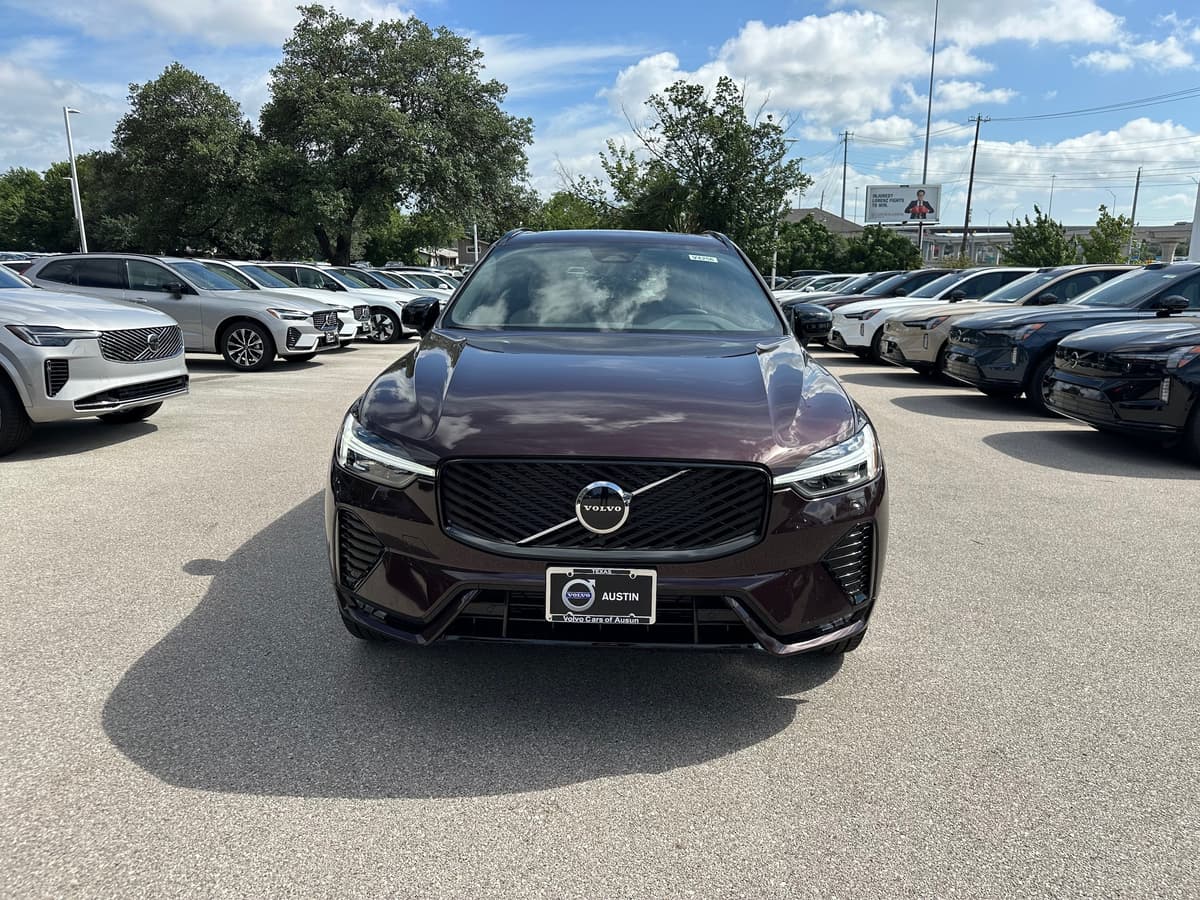 2026 Volvo XC60 - Image 6