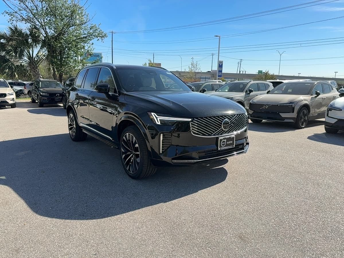 2026 Volvo XC90 plug-in hybrid - Image 7