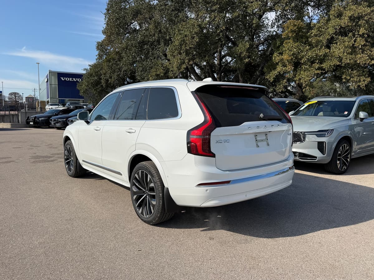 2026 Volvo XC90 - Image 4