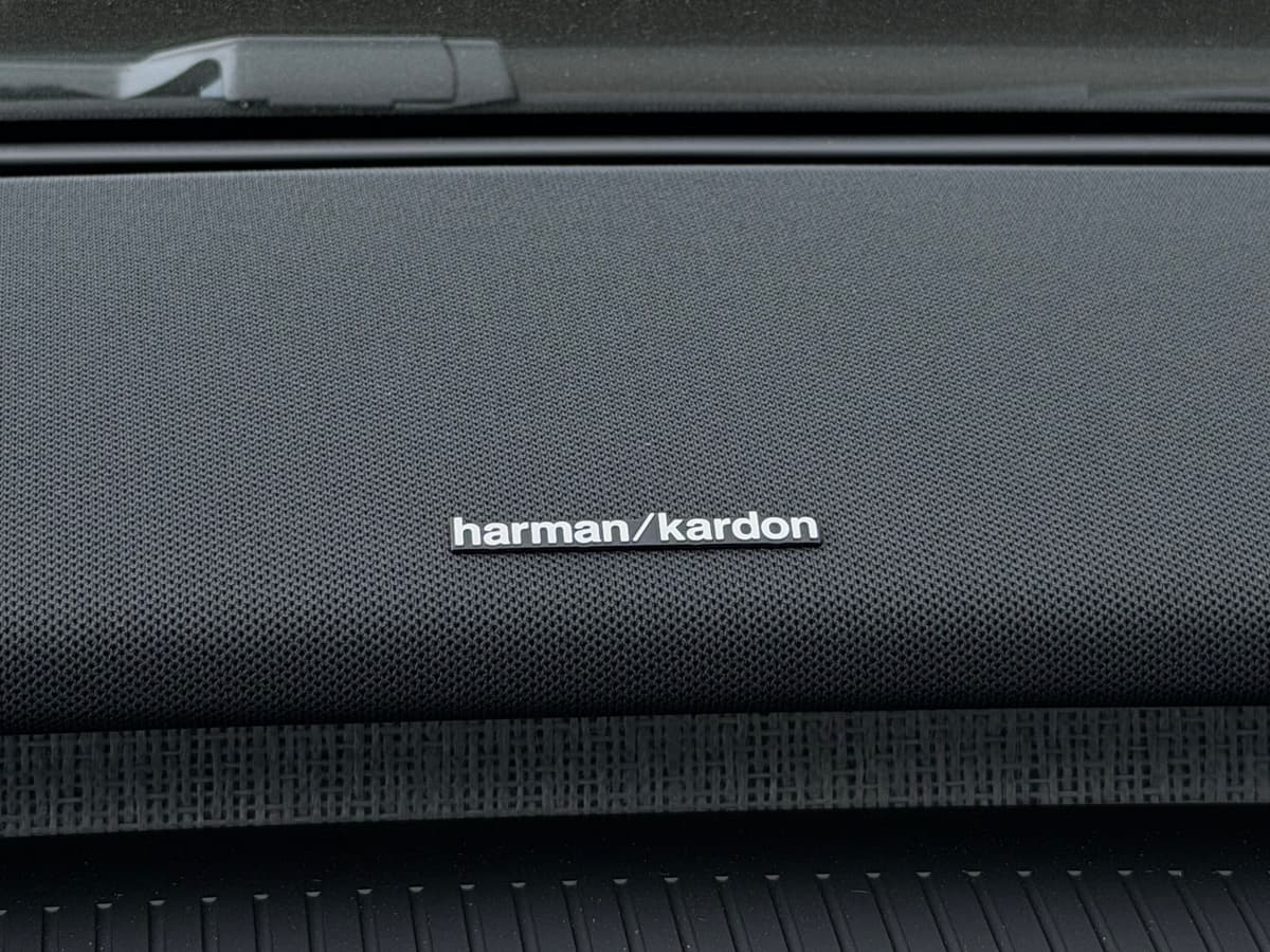 2026 Volvo EX30 - Image 15