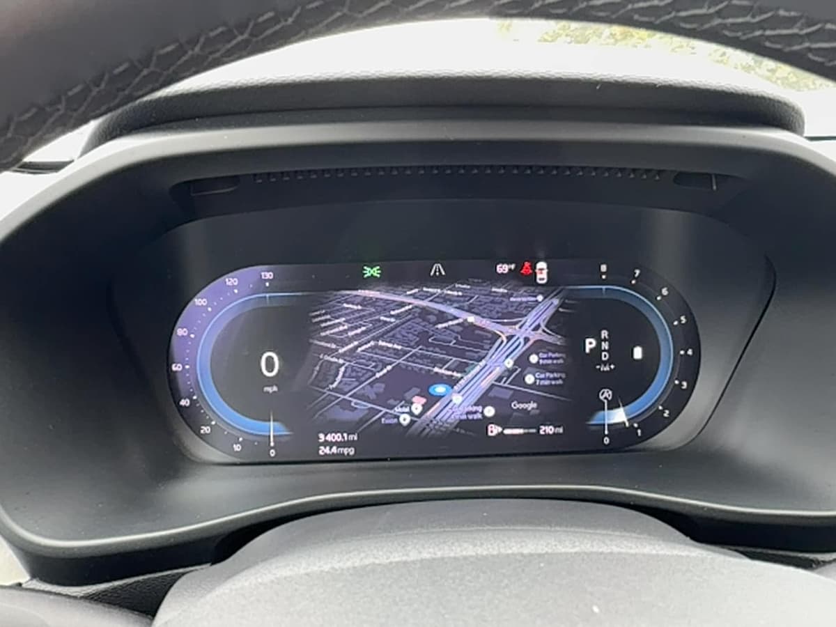 2024 Volvo XC40 - Image 20