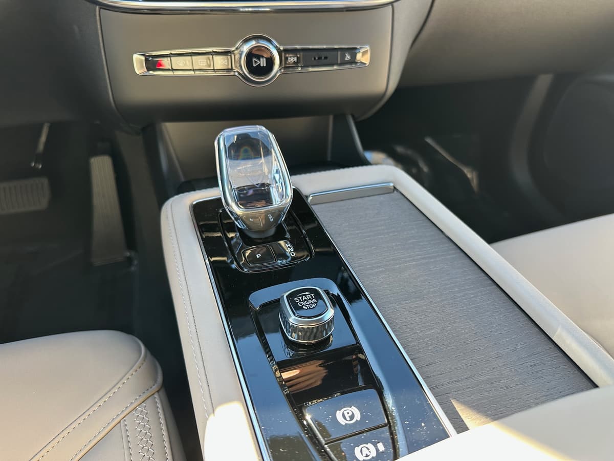 2026 Volvo XC90 - Image 14