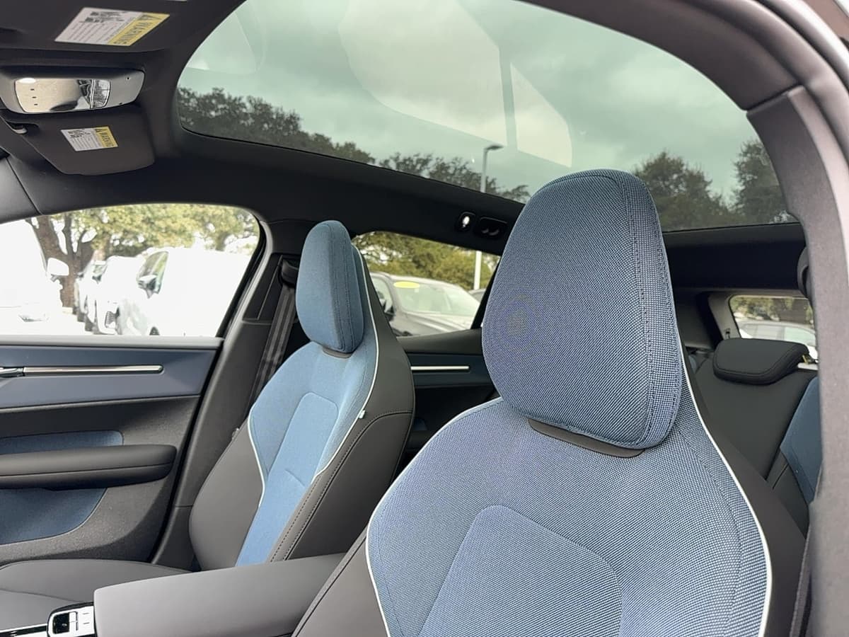 2026 Volvo EX30 Cross Country - Image 14