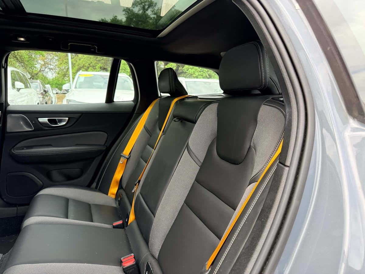 2024 Volvo V60 plug-in hybrid - Image 13