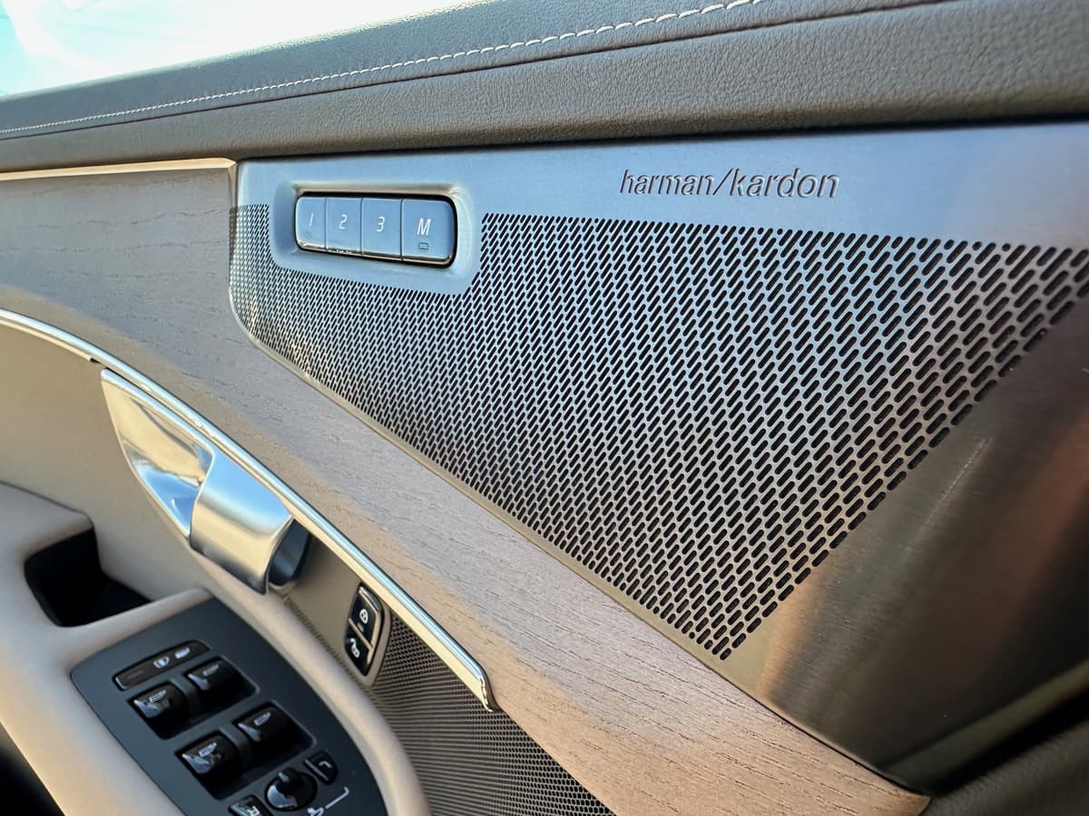 2026 Volvo XC90 - Image 19