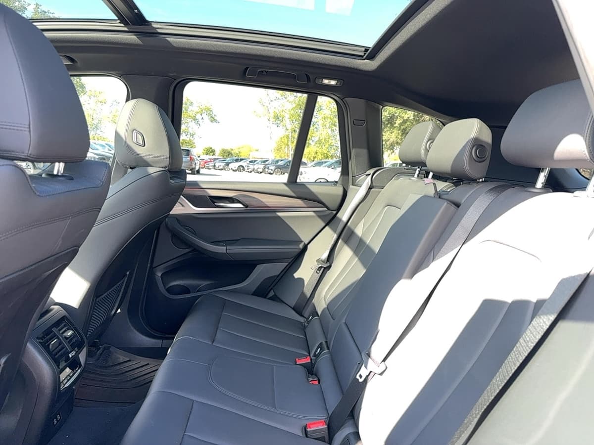 2021 BMW X3 - Image 15