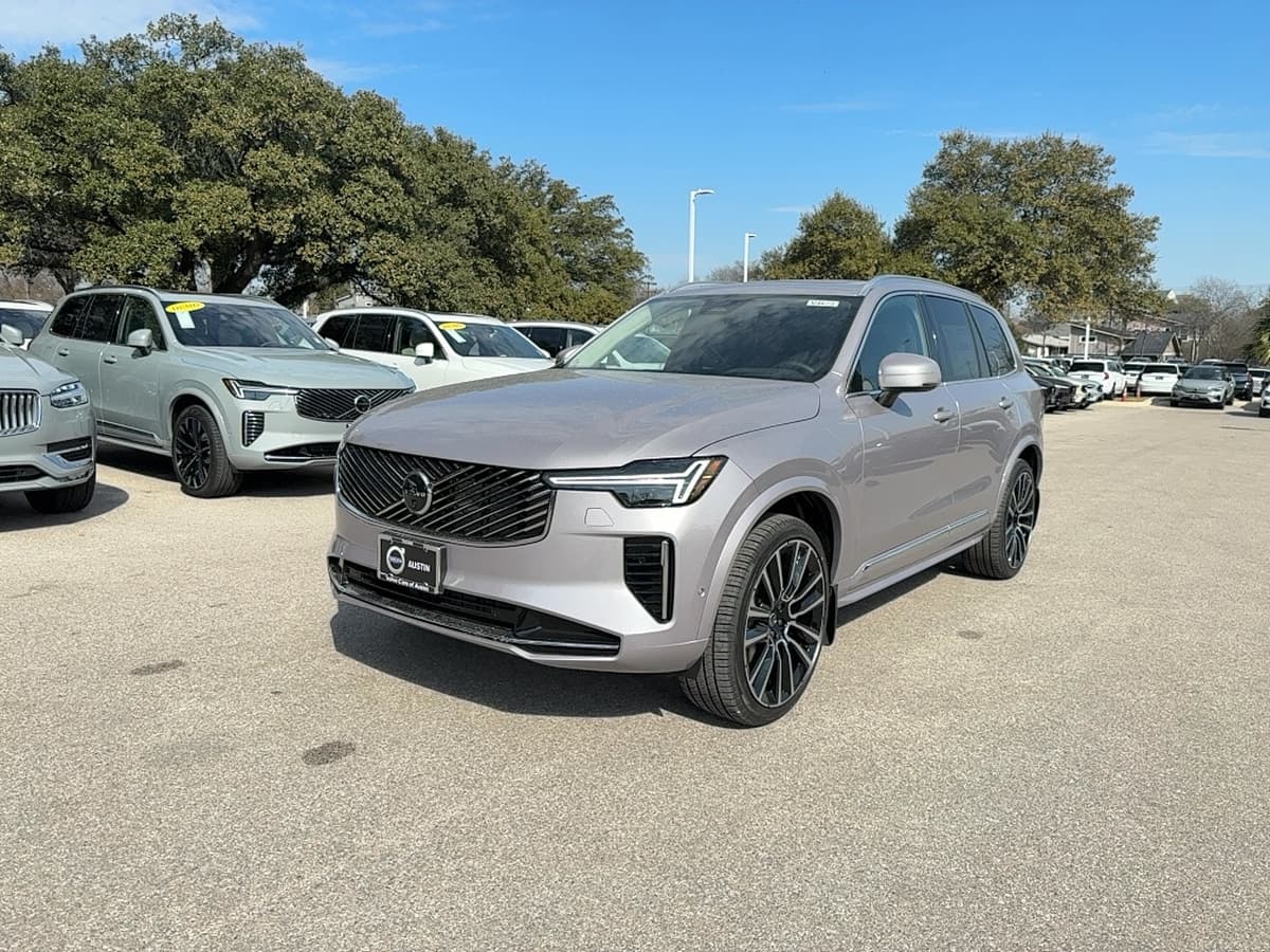 2026 Volvo XC90 - Image 2