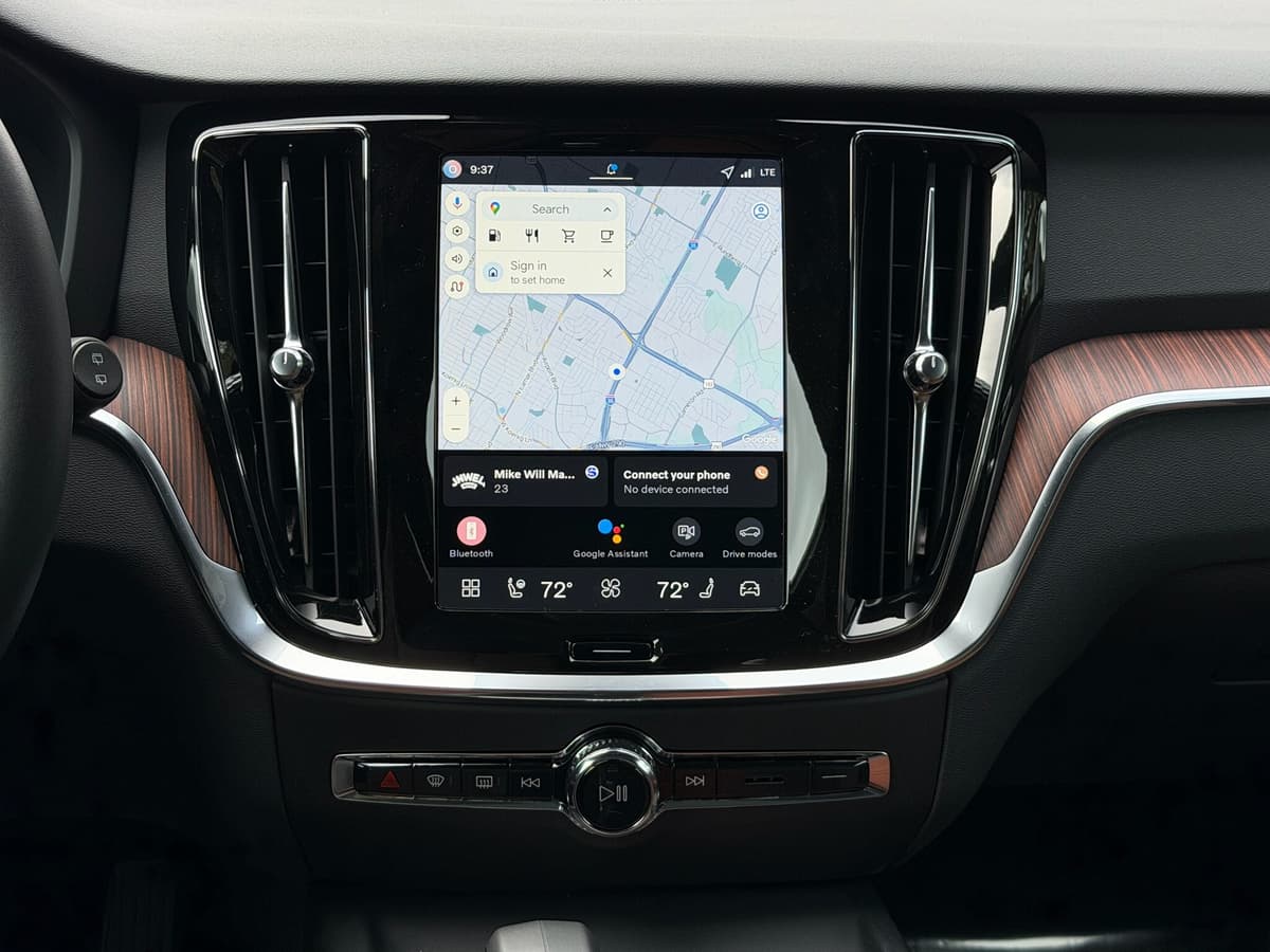 2026 Volvo V60 Cross Country - Image 12