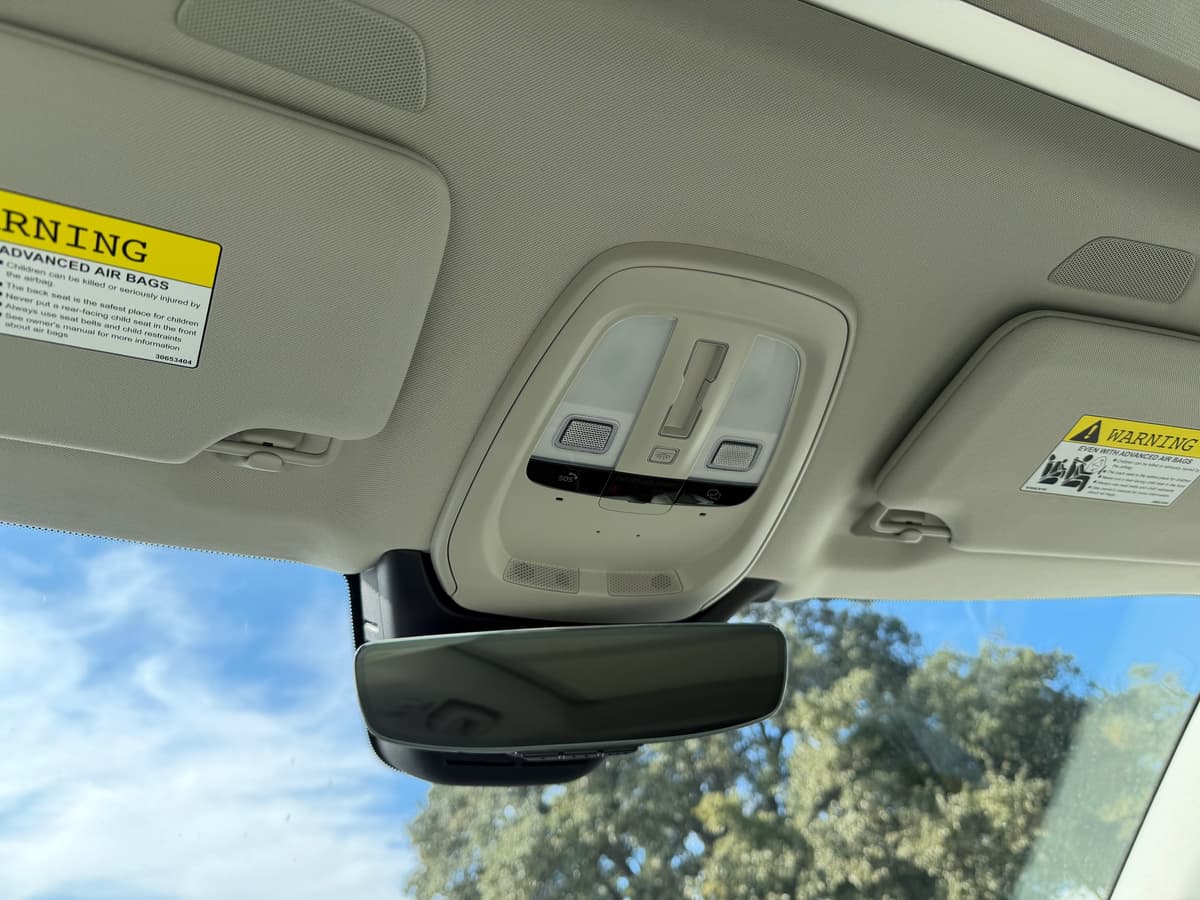 2026 Volvo XC90 - Image 17