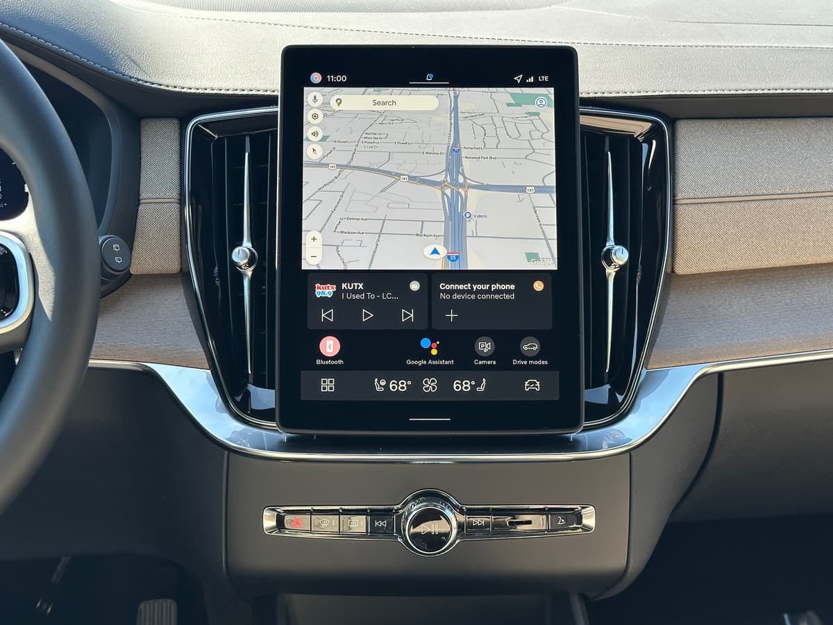 2026 Volvo XC90 - Image 13