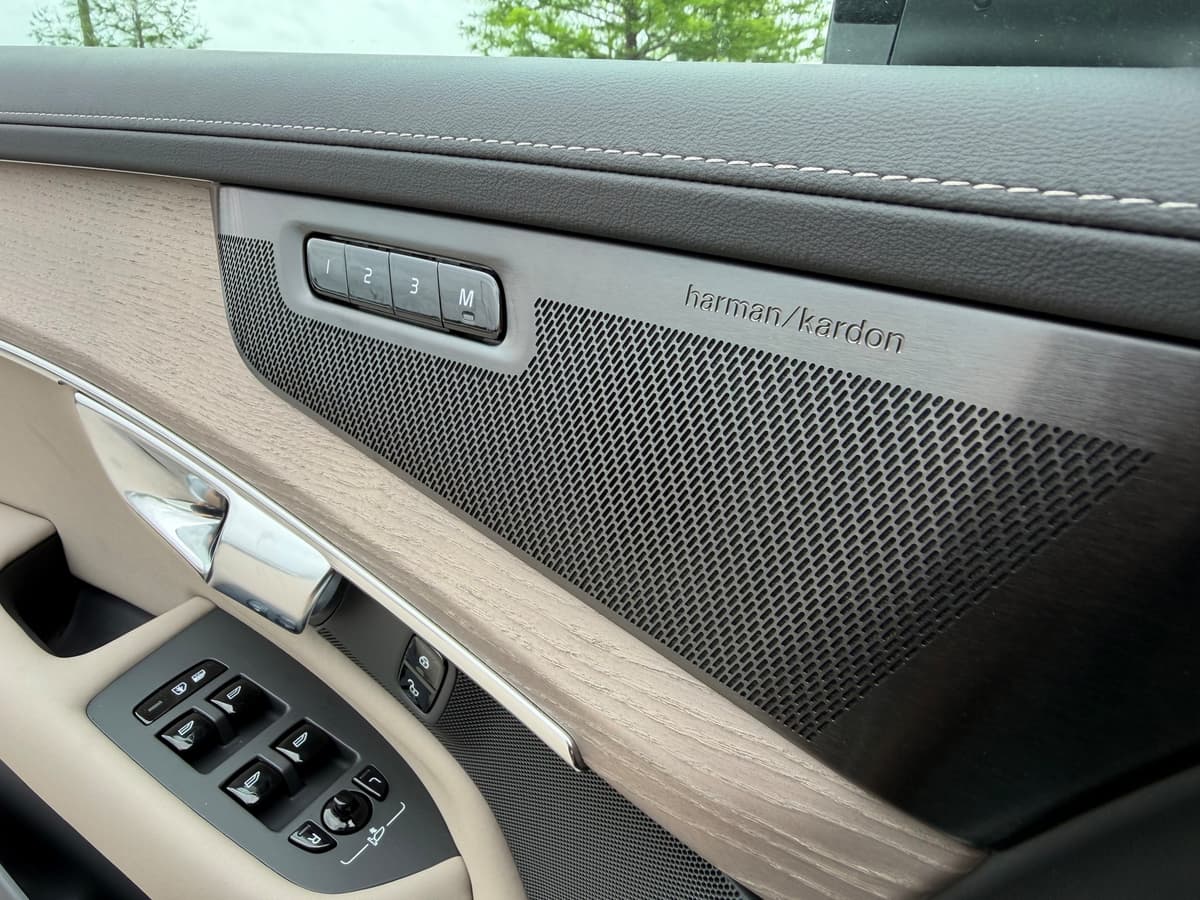 2026 Volvo XC90 - Image 20