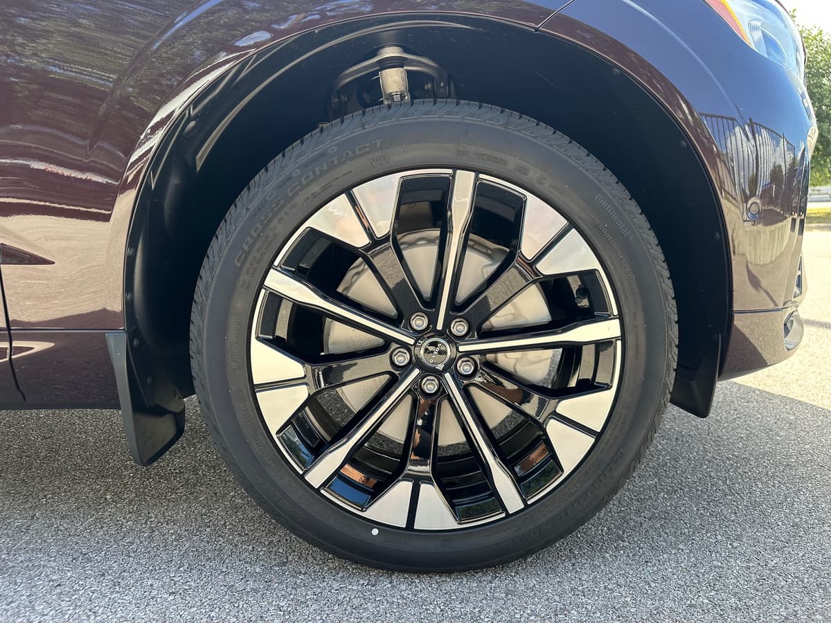 2026 Volvo XC60 - Image 7