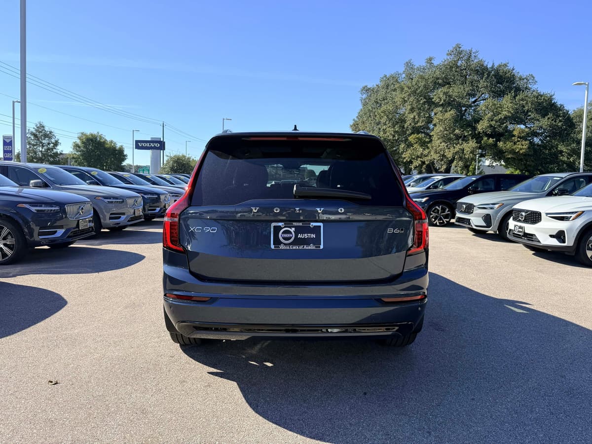 2026 Volvo XC90 - Image 5