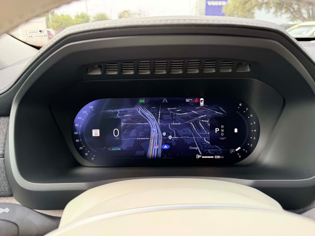 2026 Volvo XC90 - Image 21