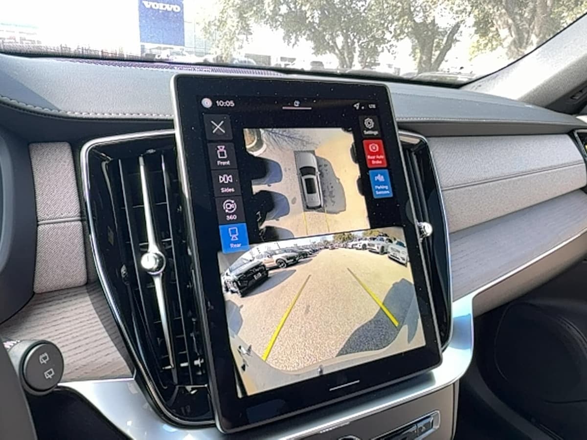 2026 Volvo XC90 - Image 22