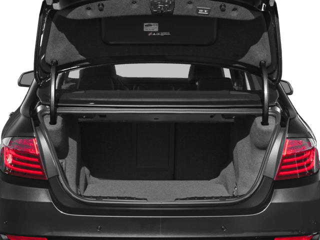 2016 BMW 5 Series - Image 10