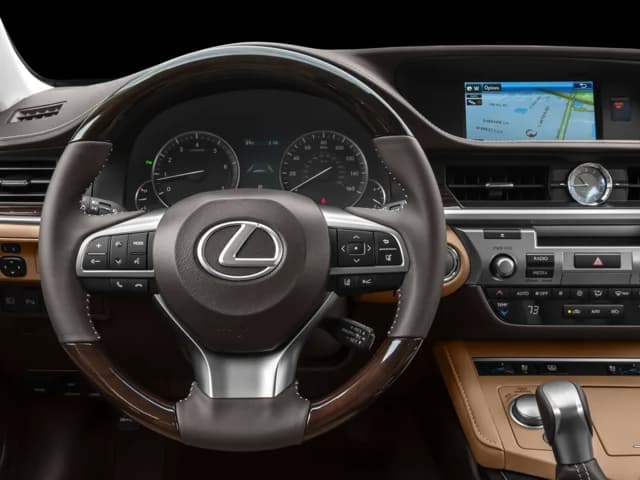 2017 Lexus ES - Image 5