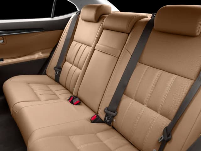 2017 Lexus ES - Image 12