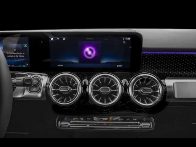 2026 Mercedes-Benz GLB - Image 11