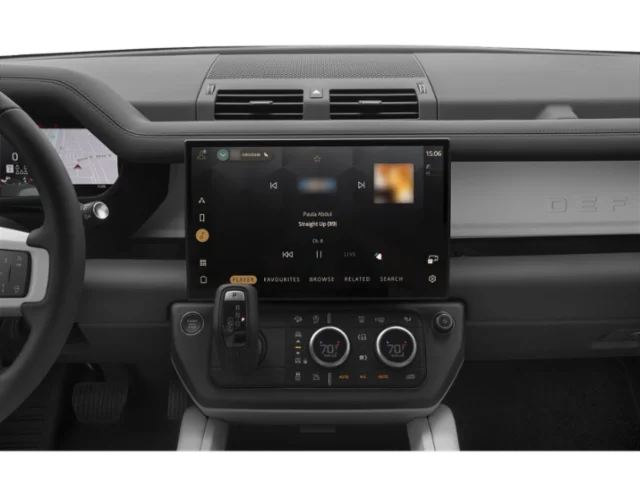 2026 LAND ROVER Defender 130 - Image 9