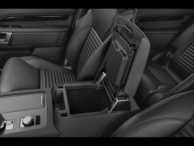2026 Land Rover Discovery - Image 11