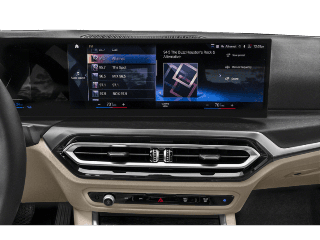 2023 BMW 3 Series - Image 8