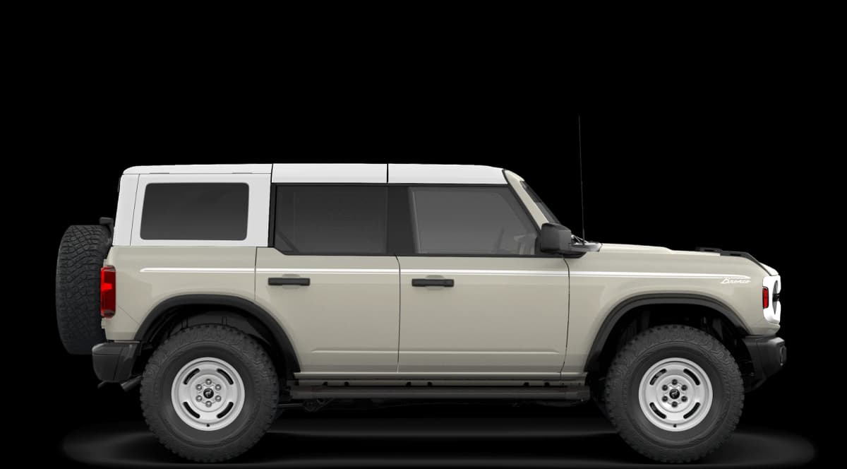 2026 Ford Bronco - Image 18