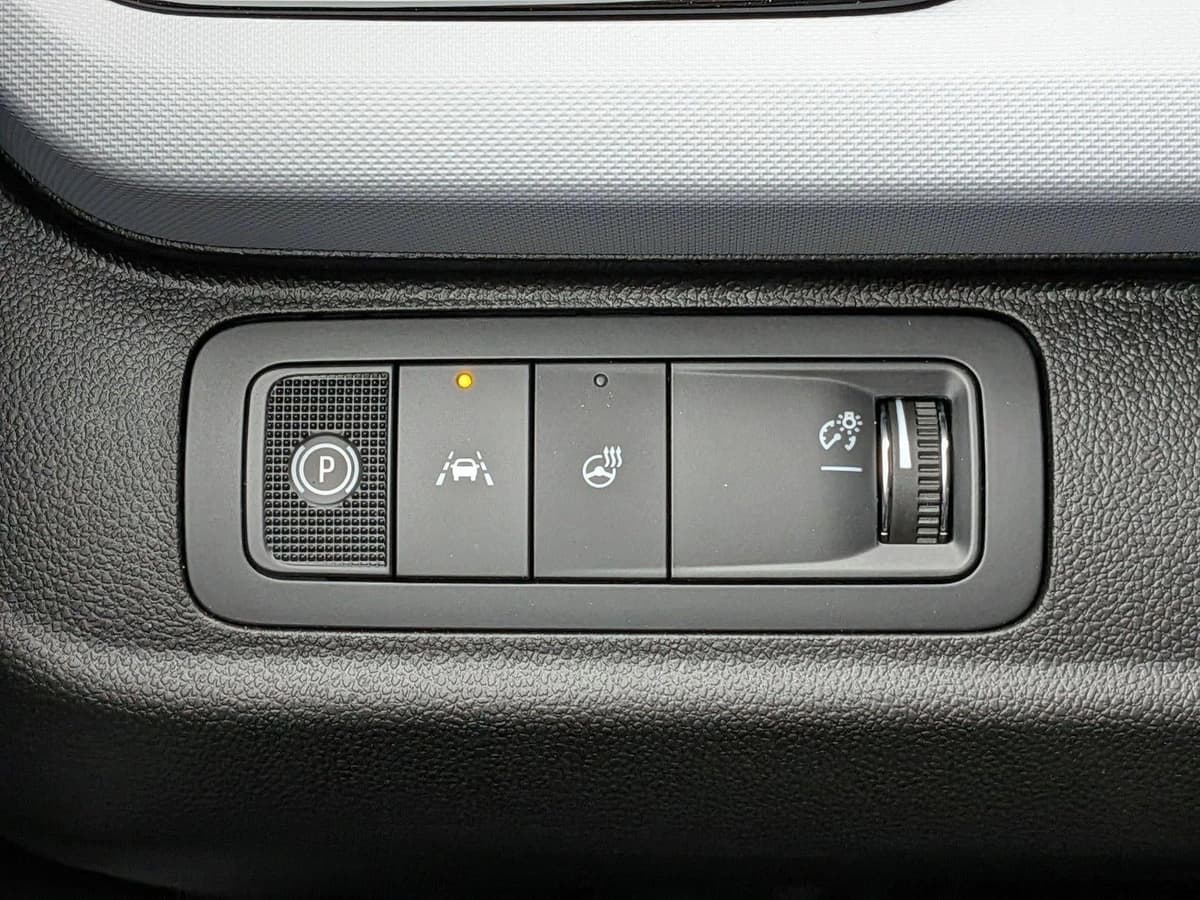 2027 Chevrolet Bolt - Image 14