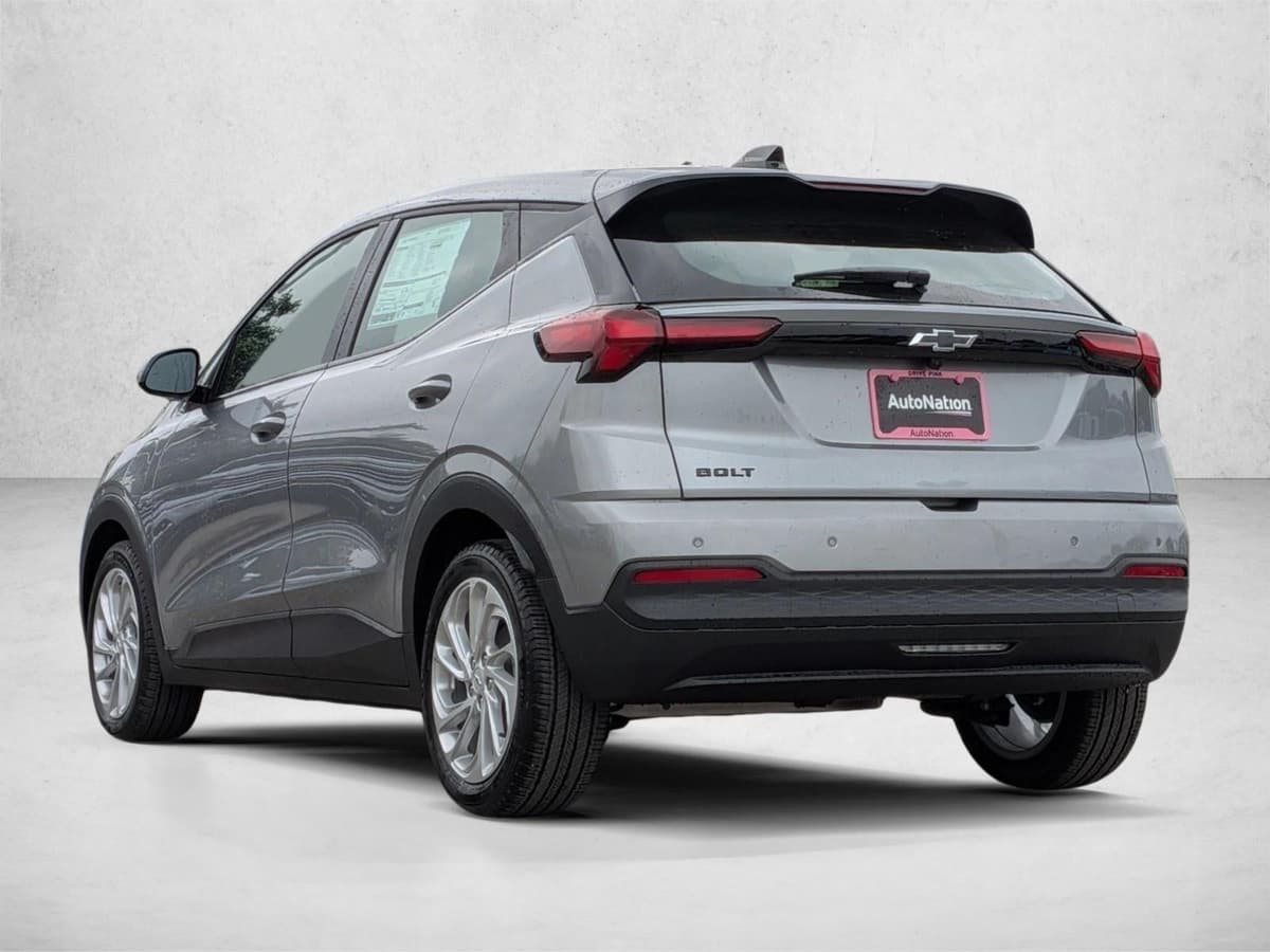2027 Chevrolet Bolt - Image 7