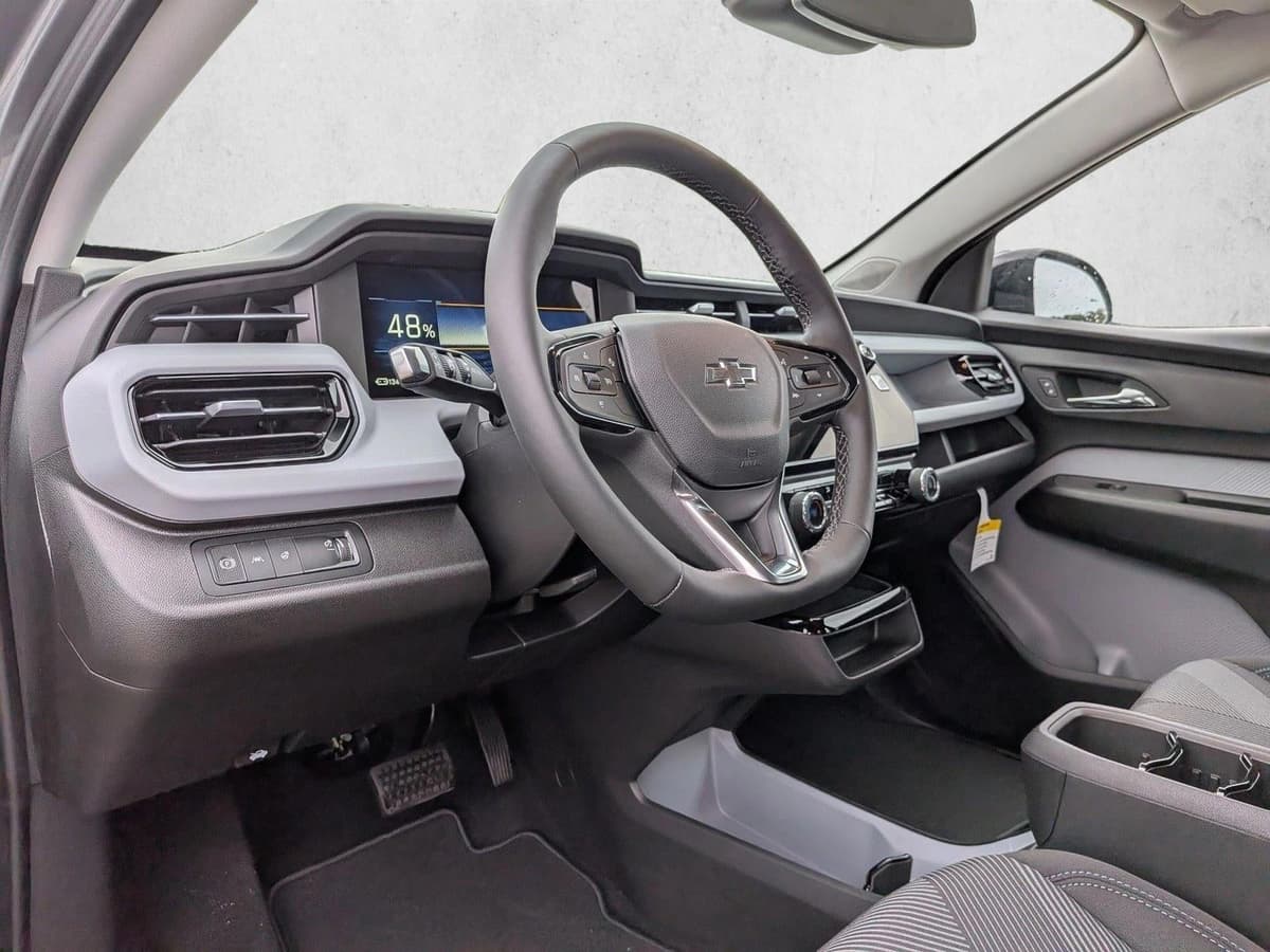 2027 Chevrolet Bolt - Image 9
