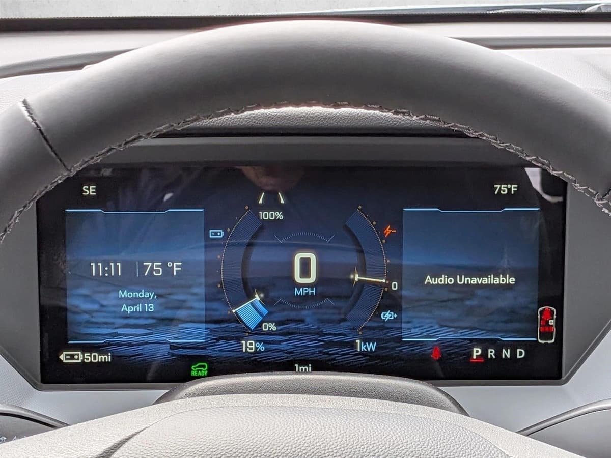 2027 Chevrolet Bolt - Image 10