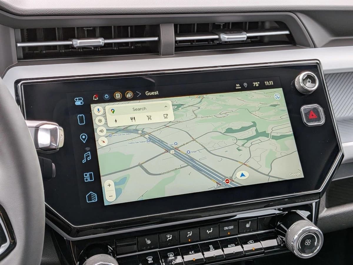 2027 Chevrolet Bolt - Image 13